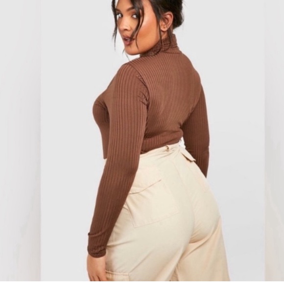 Boohoo Bodysuit & Fashion Nova Skirt Bundle - Picture 4 of 10